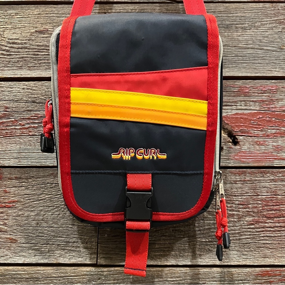 🥉RIP CURL CROSSBODY SLING BAG - NEW CONDITION